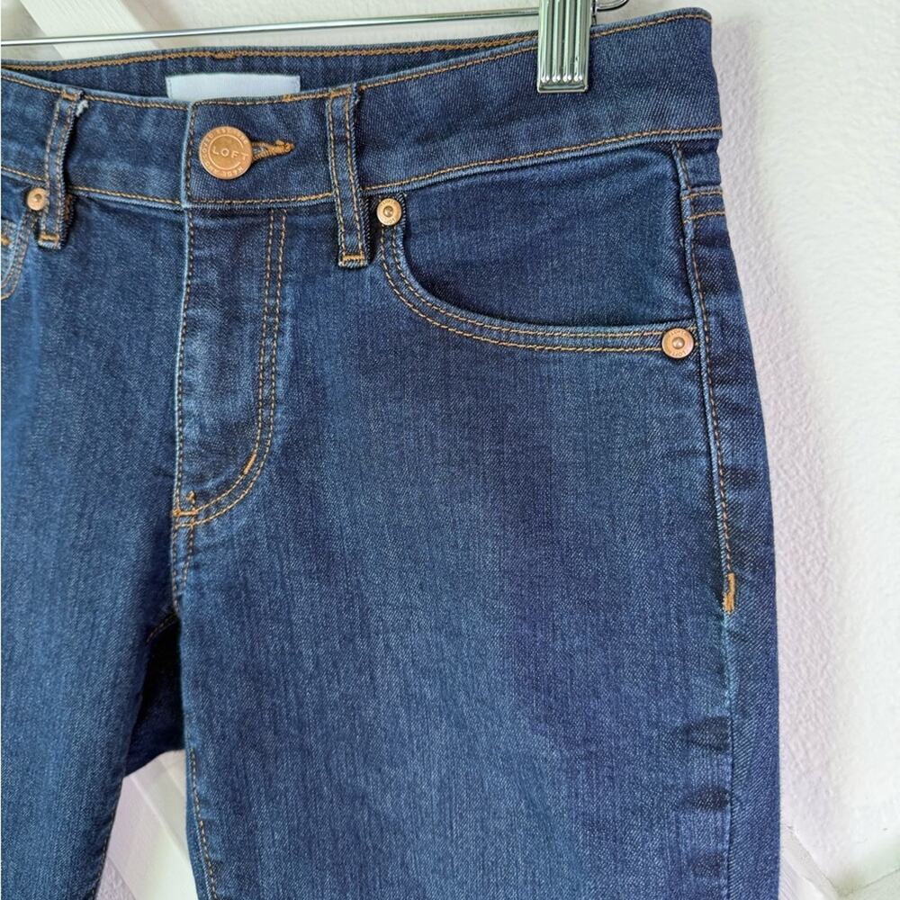 LOFT Curvy Straight Jeans Dark Wash Mid Rise Stretch Denim Pants Size 2/26 - Picture 2 of 9